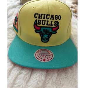 Retro Chicago Bulls Mitchell & Ness Snapback – 30 Years Anniversary –